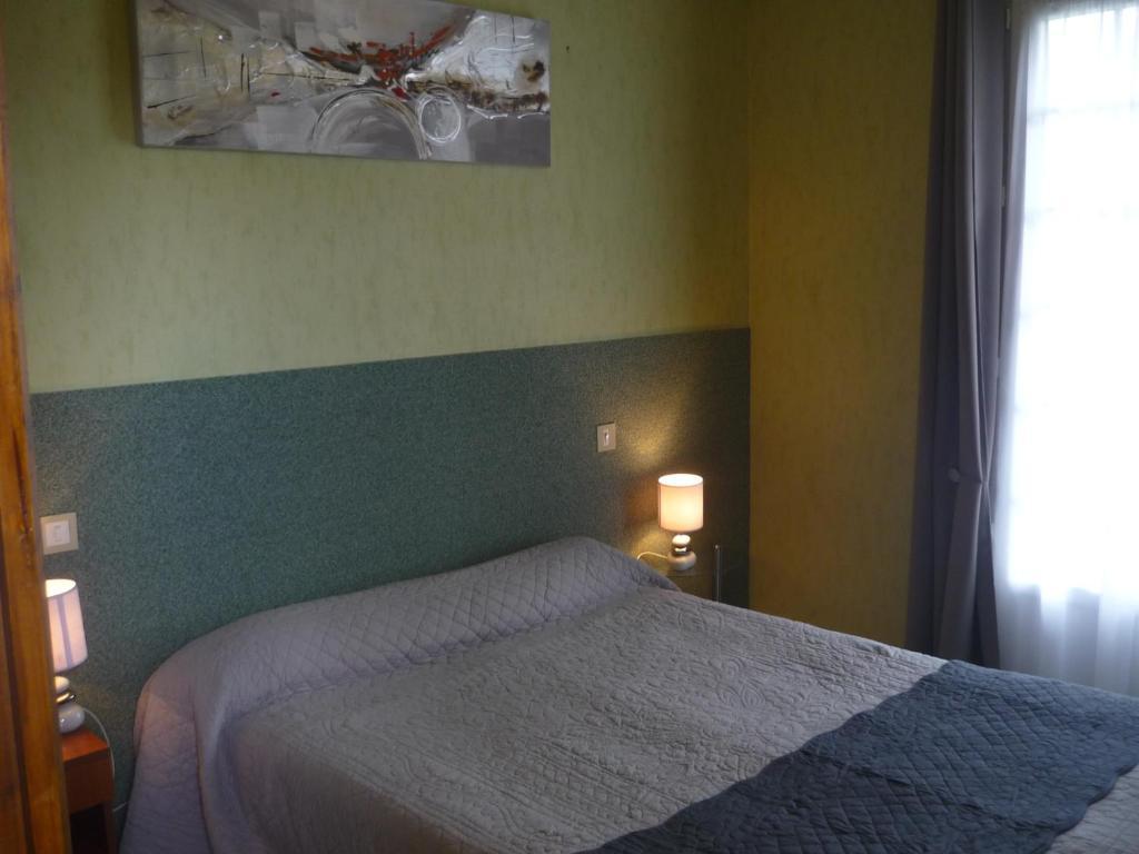 Le Miramont Bed & Breakfast Orincles Room photo
